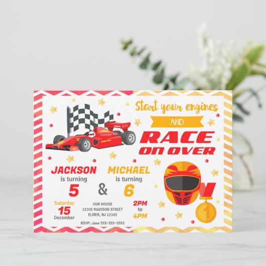 レッド・レースカーの合同誕生日 | レトロF1カー 招待状 (スタンド正面)