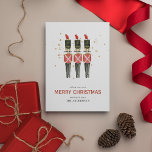 レッド&金ゴールドくるみ割りクリスマス シーズンカード<br><div class="desc">クリスマス伝統的の祝日カード。デザインは、金ゴールドの塵で飾られた3つのナツクラッカーの水色イラストレーションで、セリフレタリングのイベント詳細フェイクを備えている。すべての文字は簡単カスタマイズである。</div>