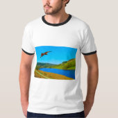 レディボワー貯水池の上空を飛行する一般的なバザール Tシャツ (正面)