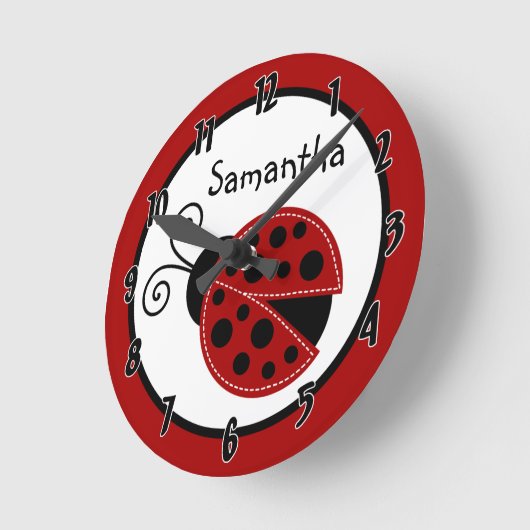 レディモダン・バグ赤い黒い虫パーソナライズされた時計 ラウンド壁時計 (傾斜)