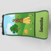 レディーゴルファーがティーオフの準備をする ゴルフヘッドカバー (正面)