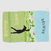 レディーゴルファー風光明媚な緑のモノグラム名を配置 ゴルフタオル (横)