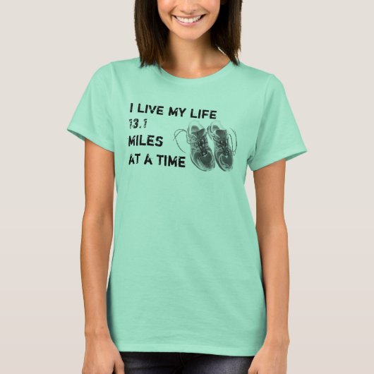 レディースリンガー – ライフ13.1マイル Tシャツ (正面)