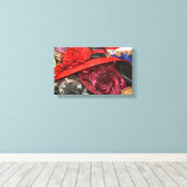 レディースヴィンテージ帽子 – 山鮮やか形のアンティーク帽子 キャンバスプリント (インサイチュ (ウッドフロア))