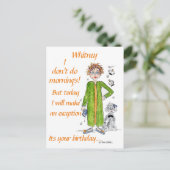 レディ・イン・カーラーズ・アンド・グリーン・ローブが言うハッピーバースデー ポストカード (スタンド正面)