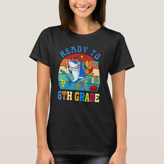 レディ・トゥ・アタック6年生のサメ新学期少年 Tシャツ (正面)