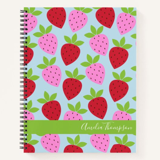 レトロいちご果柄ブルーパーソナライズされた ノートブック (正面)