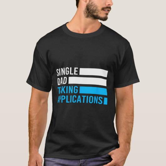 レトロおもしろい独身のパパの利用 Tシャツ (正面)