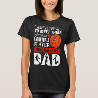 レトロお気に入りのバスケットボール選手がパパFと呼ぶ Tシャツ