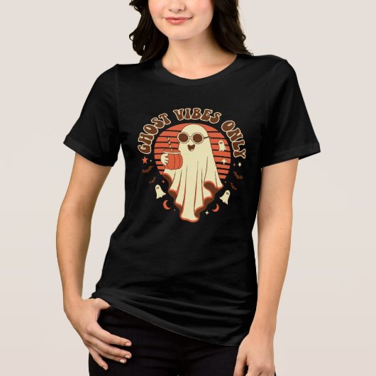 レトロかわいいハロウィーンの幽霊の気分 トライブレンドTシャツ (正面)