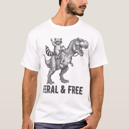 レトロでおかしい、野生のアライグマがTレックスに乗る Tシャツ (正面)