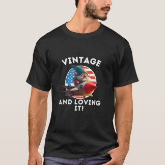 レトロでお茶目なエアフォースの妖精 Tシャツ