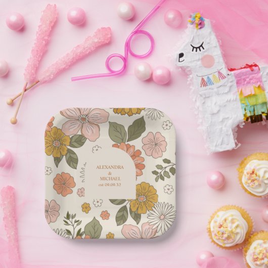 レトロでかっこいい70年代風のミュートカラーウェディング ペーパープレート (パーティー)