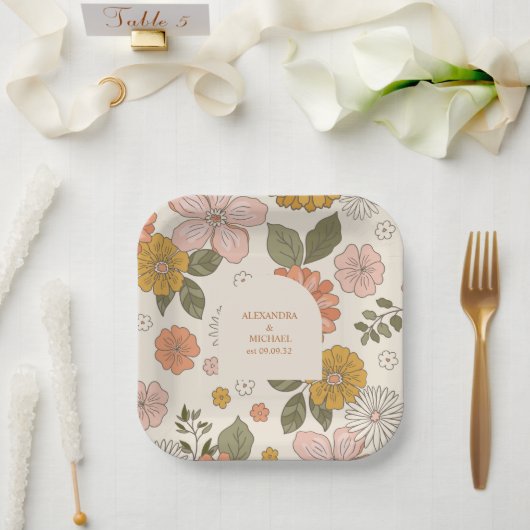 レトロでかわいい70年代風のミュートカラー結婚式 ペーパープレート (ウェディング)