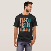 レトロでグルービーな小学5年生の先生 Tシャツ (正面フル)