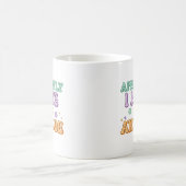 レトロでグルービーな態度の主張 コーヒーマグカップ (中央)