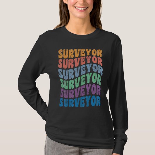 レトロでグルーヴィーな土地測量士 Tシャツ (正面)