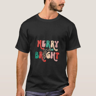 レトロでグルーヴィーな女性の明るく楽しいヒョウ柄ライト Tシャツ