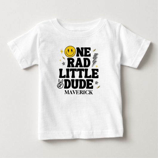 レトロなイケてる小さな男の子 笑顔の少年 1歳の誕生日  ベビーTシャツ (正面)