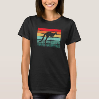 レトロなカンガルー オーストラリア アウトバック 動物園 Tシャツ
