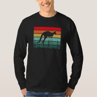 レトロなカンガルー オーストラリア アウトバック 動物園 Tシャツ