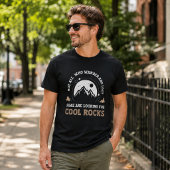 レトロなクール・ロック好きのためのデザイン Tシャツ