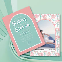 レトロなグルーヴィーなオレンジと水色の1970年代風ウェディング