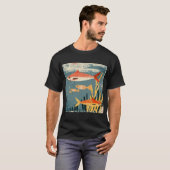 レトロなサメと小さな魚 Tシャツ (正面フル)
