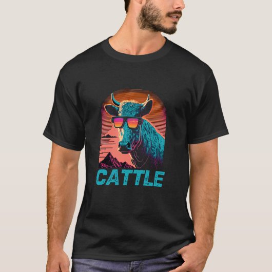 レトロなサングラス 牛 夕焼け Tシャツ (正面)