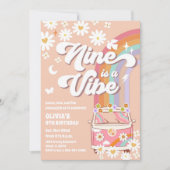 レトロなダイシーレインボー誕生日招待状 招待状 (正面)