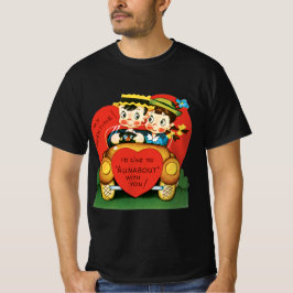 レトロなバレンタインデー ヴィンテージの車に乗る少年と少女 Tシャツ