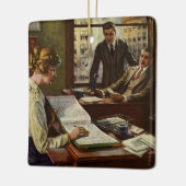 レトロなビジネスミーティング、エグゼクティブがいるオフィス セラミックオーナメント (左)