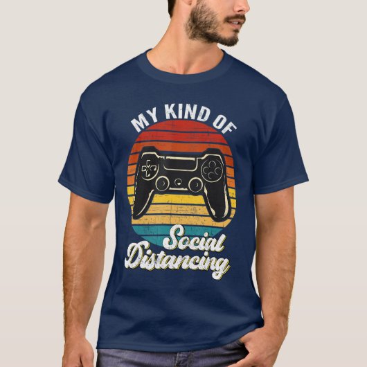レトロなビデオゲーム好きのためのおもしろギフト Tシャツ (正面)