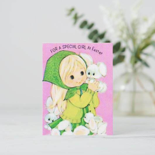 レトロなビンテージのイースターガールうさぎ ホリデーポストカード (スタンド正面)