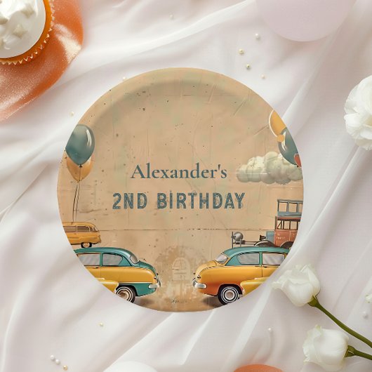 レトロなビンテージカーの2歳の誕生日 ペーパープレート