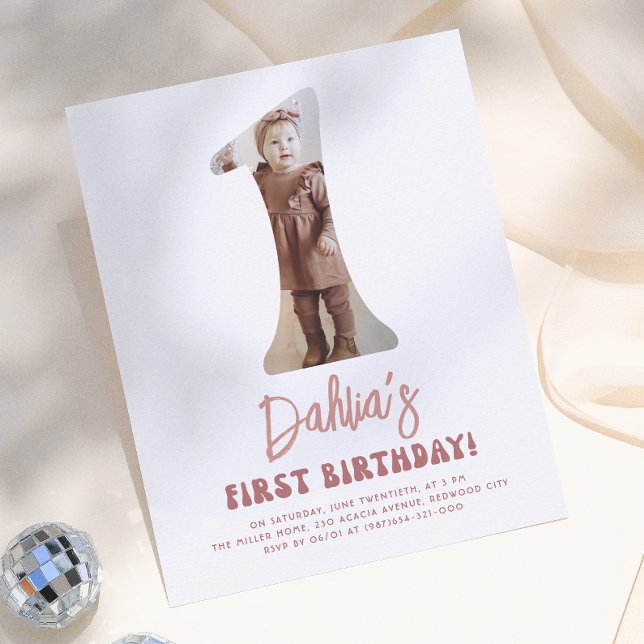 レトロなピンクの写真を使ったお手頃なグルービーな1歳の誕生日 (クリエイターアップロード済み)