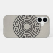 レトロなマンホールの蓋 iPhone 16ケース (裏面横)