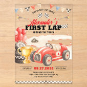 レトロなレースカーがサーキットを1周目で走る誕生日 アクリル招待状 (正面)
