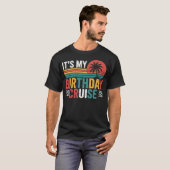 レトロな夕日が沈むクルーズで私の誕生日を祝おう Tシャツ (正面フル)