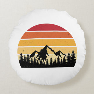 レトロな夕日と山の風景 | ビンテージの自然 ラウンドクッション