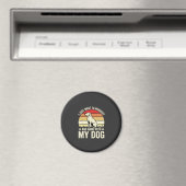 レトロな夕日と犬とエクササイズ マグネット (インサイチュ (食洗機))