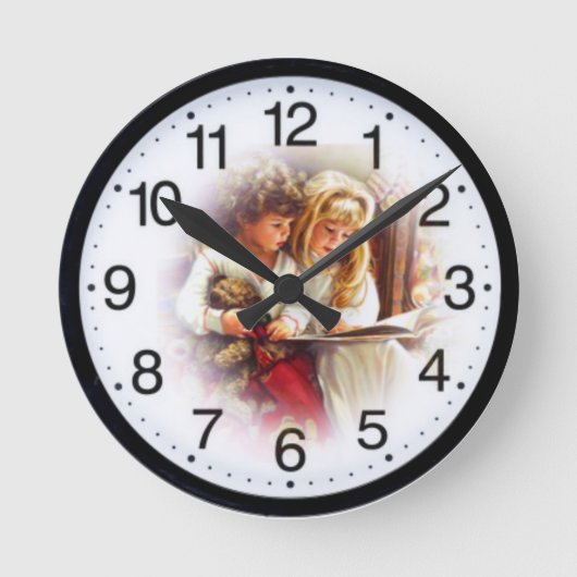 レトロな子供時計 ラウンド壁時計 (正面)