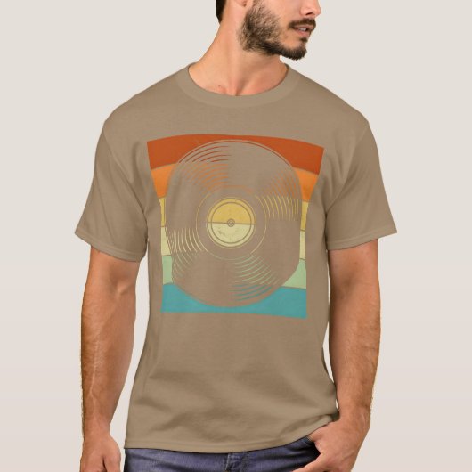 レトロな家族のビニール音楽レコード Tシャツ (正面)