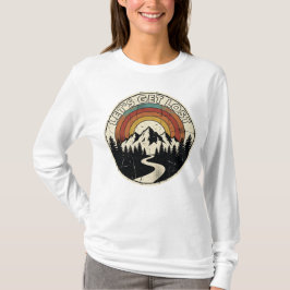 レトロな山の冒険アウトドア Tシャツ