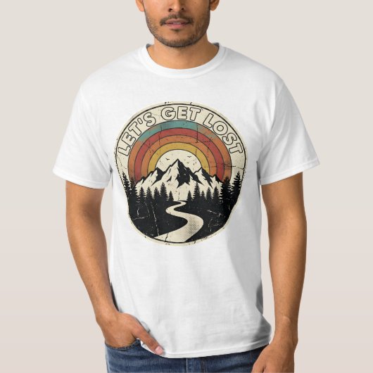 レトロな山の冒険 アウトドア Tシャツ (正面)
