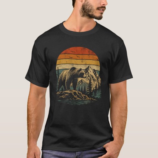 レトロな山の熊 荒野 自然 アドベンチャー Tシャツ (正面)