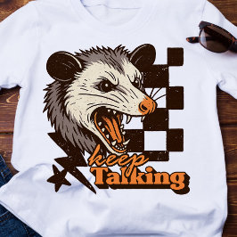 レトロな怒りっぽい野生動物 ポッサム: Keep Talking Tシャツ