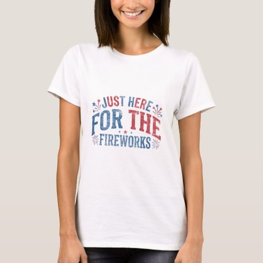 レトロな愛国心あふれる花火大会 Tシャツ (正面)