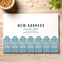 レトロな漫画の建物で青い新しいアドレス