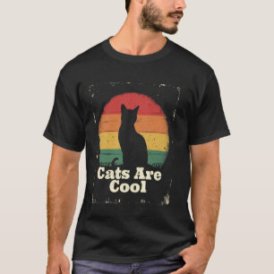 レトロな猫はクール Tシャツ